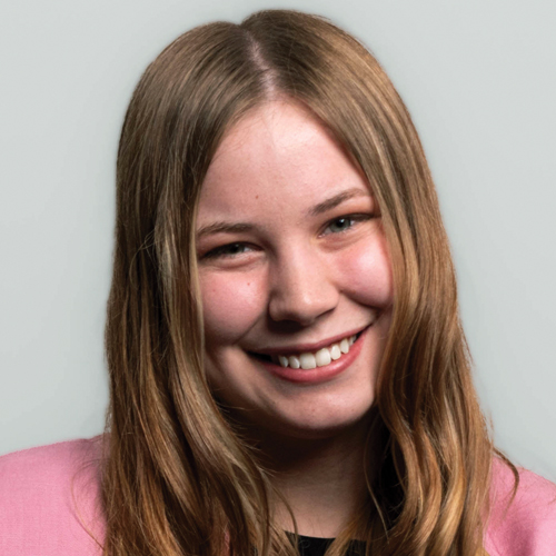 Chloe Kramer headshot