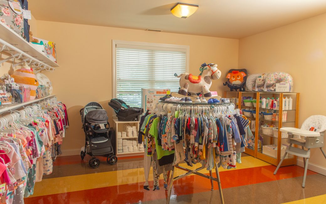 Notre Dame Avenue crib club